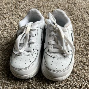 2 Pair of baby Nike Air Force size 6c